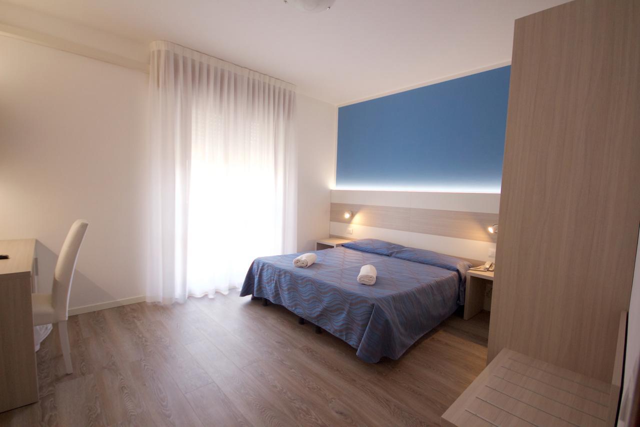 Hotel Serenella 3*