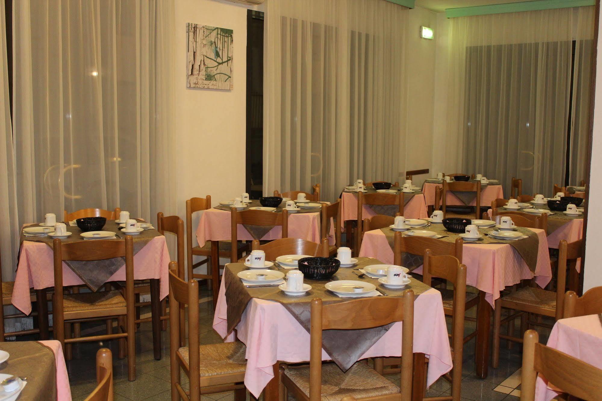 Serenella Hotel 3*